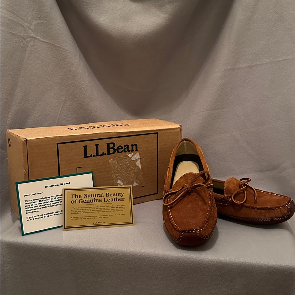Women’s tan moccasins size 9 still in box free shipping